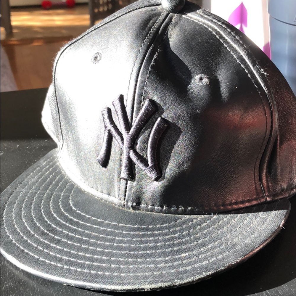 Vintage Leather NY Yankees hat
